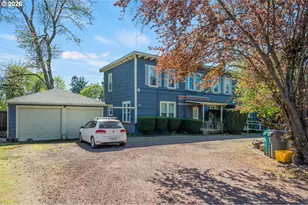 3026 SE Tacoma St, Portland, OR 97202 - Photo 1