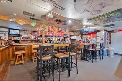 1107 N Pacific Ave, Kelso, WA 98626 - Photo 6