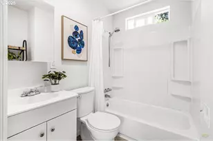 1718 NE Walnut Ave, Wood Village, OR 97060 - Photo 16