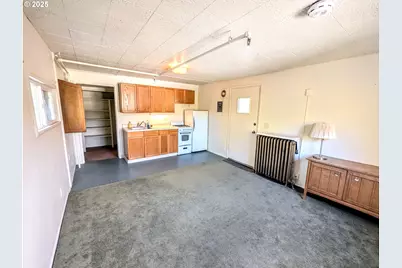 1802 3rd St, La Grande, OR 97850 - Photo 12