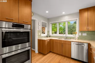 3370 SW Vista Dr, Portland, OR 97225 - Photo 14