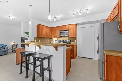 595 NW Lost Springs Ter #303, Portland, OR 97229 - Photo 16