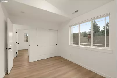 14553 SE Rhine St, Portland, OR 97236 - Photo 22