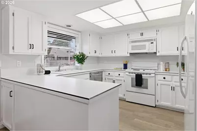 32400 SW Arbor Lake Dr, Wilsonville, OR 97070 - Photo 14