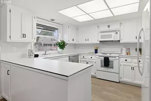 32400 SW Arbor Lake Dr, Wilsonville, OR 97070 - Photo 14