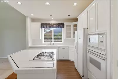 16190 NW Canterwood Way, Portland, OR 97229 - Photo 2