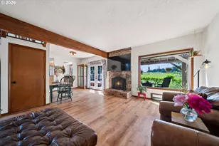 22470 SE Naomi Dr, Damascus, OR 97089 - Photo 6