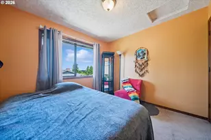 22470 SE Naomi Dr, Damascus, OR 97089 - Photo 24