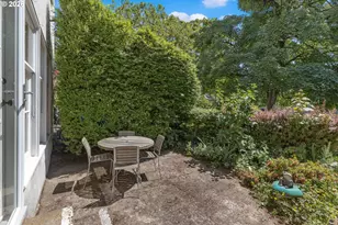 6918 NE Hancock St, Portland, OR 97213 - Photo 24