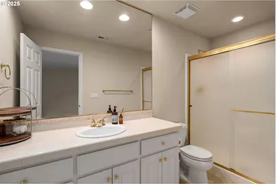 14405 NW Valley View Ln, Portland, OR 97231 - Photo 20