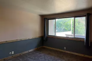 1260 10th St, Florence, OR 97439 - Photo 6