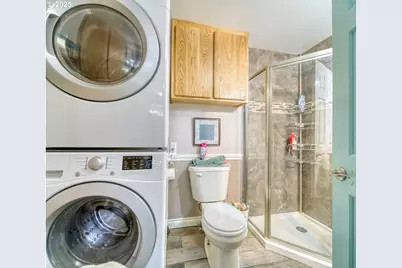 324 W F St, Rainier, OR 97048 - Photo 16