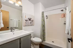 5047 SW View Point Terrace, Portland, OR 97239 - Photo 32