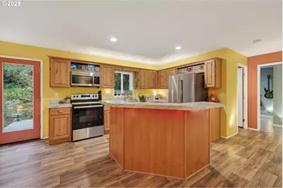 52604 E Sylvan Dr, Sandy, OR 97055 - Photo 10