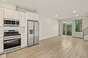 7474 N Oswego Ave, Portland, OR 97203 - Photo 2