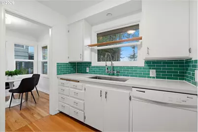 421 NE 87th Ave, Portland, OR 97220 - Photo 14