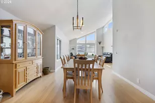 461 NE 16th Ave, Hillsboro, OR 97124 - Photo 6