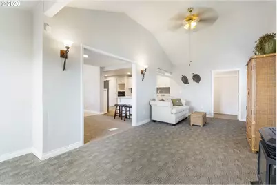 461 NE 16th Ave, Hillsboro, OR 97124 - Photo 14