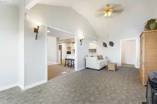 461 NE 16th Ave, Hillsboro, OR 97124 - Photo 14