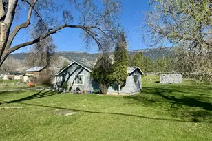 1107 Jasper St, Cove, OR 97824 - Photo 2