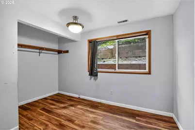 646 SW 11th St #3, Newport, OR 97365 - Photo 16