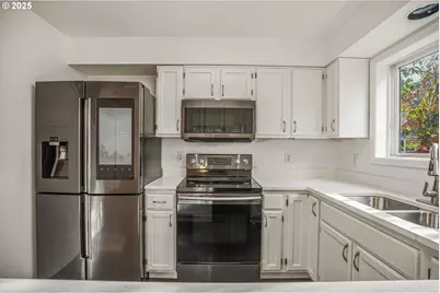 16916 SW Whitley Way, Beaverton, OR 97006 - Photo 20