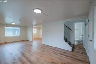 805/815 4th Ave, Sweet Home, OR 97386 - Photo 4
