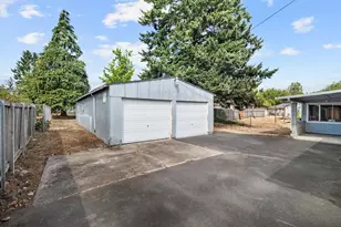 9801 SE Pardee St, Portland, OR 97266 - Photo 30