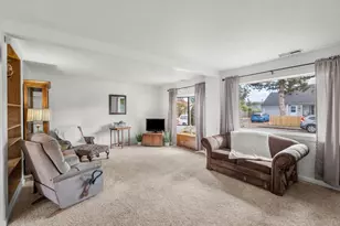9801 SE Pardee St, Portland, OR 97266 - Photo 8