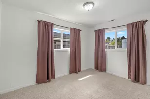 9801 SE Pardee St, Portland, OR 97266 - Photo 12