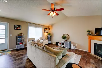 51685 SE 2nd St, Scappoose, OR 97056 - Photo 4
