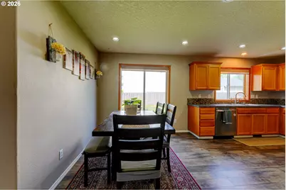 51685 SE 2nd St, Scappoose, OR 97056 - Photo 8