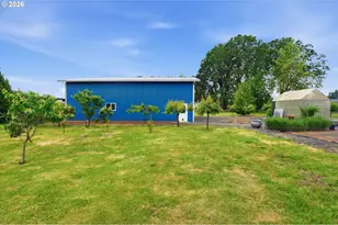23420 NE Hyland Dr, Newberg, OR 97132 - Photo 28