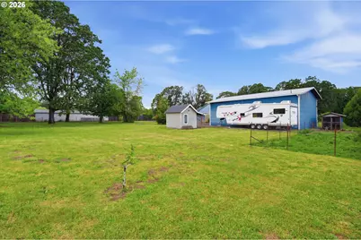 23420 NE Hyland Dr, Newberg, OR 97132 - Photo 32