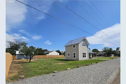 867 S 3rd St, Union, OR 97883 - Photo 2