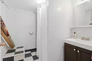 8420 N Smith St, Portland, OR 97203 - Photo 16