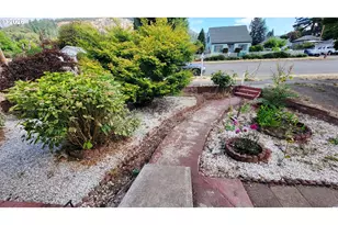 168 NE Broadway St, Myrtle Creek, OR 97457 - Photo 26