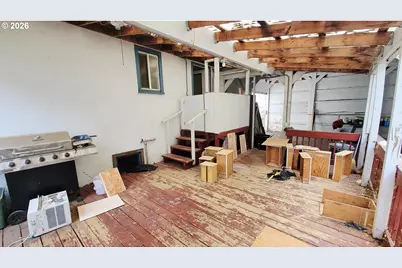 168 NE Broadway St, Myrtle Creek, OR 97457 - Photo 18