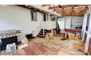 168 NE Broadway St, Myrtle Creek, OR 97457 - Photo 18