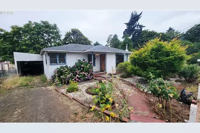 168 NE Broadway St, Myrtle Creek, OR 97457 - Photo 2