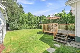 15325 SE Stark St, Portland, OR 97233 - Photo 30