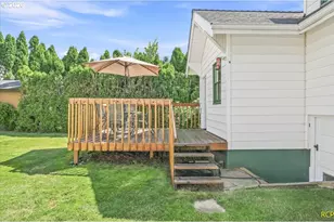 15325 SE Stark St, Portland, OR 97233 - Photo 32