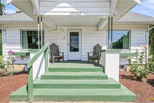 15325 SE Stark St, Portland, OR 97233 - Photo 2