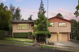 586 SW 6th St, Gresham, OR 97080 - Photo 2