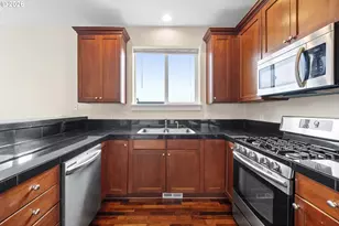 12818 SE Meadehill Ave, Happy Valley, OR 97086 - Photo 10