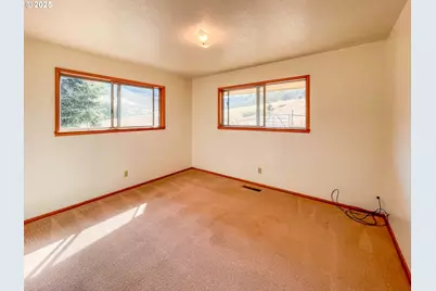765 O C Brown Rd, Roseburg, OR 97470 - Photo 20