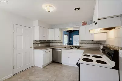 640 N Morton St, Newberg, OR 97132 - Photo 8