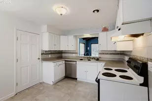 640 N Morton St, Newberg, OR 97132 - Photo 8