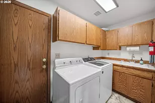 2350 NW Holly Pl, Albany, OR 97321 - Photo 28