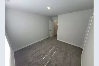 745 NE 13th St, Battle Ground, WA 98604 - Photo 2